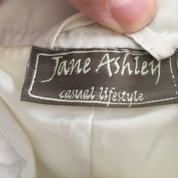 🎁2/$12 JANE ASHLEY SM CREAM FULL ZIP  THIN DIAMOND QUILT 2 POCKET VEST - Picture 7 of 10